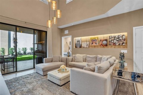 Touwnhouse à vendre à Kissimmee, Floride: 4 chambres, 218.88 m2 № 1518296 - photo 7