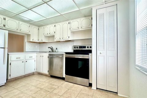 Condominio en venta en Saint Petersburg, Florida, 1 dormitorio, 83.61 m2 № 2104206 - foto 8