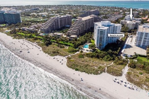 Condominio en alquiler en Key Biscayne, Florida, 2 dormitorios, 133.31 m2 № 1850766 - foto 3