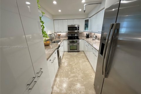 Condominio en alquiler en Key Biscayne, Florida, 2 dormitorios, 133.31 m2 № 1850766 - foto 25