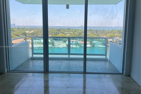 Apartment in Miami Beach, Florida 2 bedrooms, 111.48 sq.m. № 2036986 - photo 8