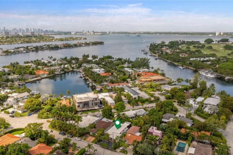 Casa en venta en Surfside, Florida, 3 dormitorios, 152.08 m2 № 2368300 - foto 6