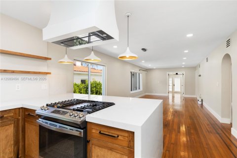 Casa en venta en Surfside, Florida, 3 dormitorios, 152.08 m2 № 2368300 - foto 18