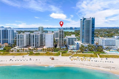 Condominio en alquiler en Miami Beach, Florida, 1 dormitorio, 91.69 m2 № 1976810 - foto 1