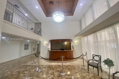 Condominio en alquiler en Miami Beach, Florida, 1 dormitorio, 91.69 m2 № 1976810 - foto 27