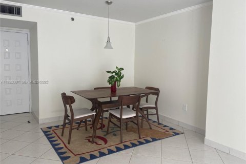Condominio en alquiler en Miami Beach, Florida, 1 dormitorio, 91.69 m2 № 1976810 - foto 7