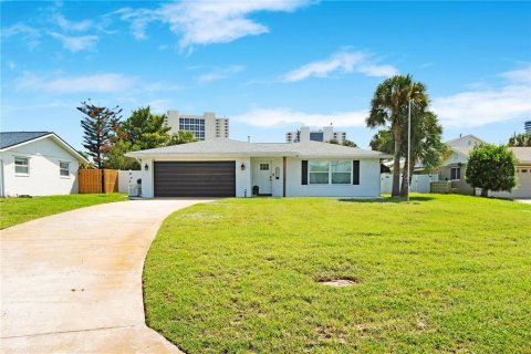 Casa en Daytona Beach, Florida 3 dormitorios, 174.66 m2 № 2371236