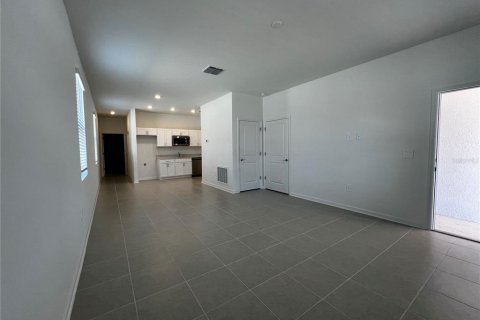Casa en alquiler en Apopka, Florida, 5 dormitorios, 322.19 m2 № 1918741 - foto 27