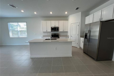 Casa en alquiler en Apopka, Florida, 5 dormitorios, 322.19 m2 № 1918741 - foto 8