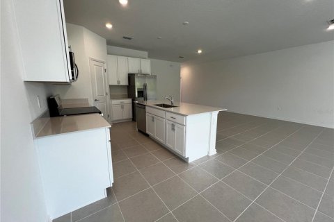Casa en alquiler en Apopka, Florida, 5 dormitorios, 322.19 m2 № 1918741 - foto 5