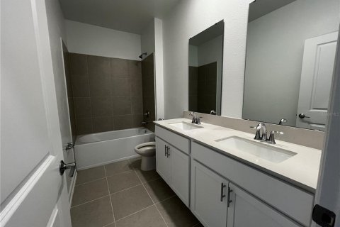 Casa en alquiler en Apopka, Florida, 5 dormitorios, 322.19 m2 № 1918741 - foto 17