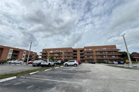 Copropriété à louer à Hialeah, Floride: 1 chambre, 61.32 m2 № 1973671 - photo 23