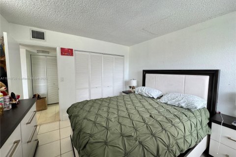 Copropriété à louer à Hialeah, Floride: 1 chambre, 61.32 m2 № 1973671 - photo 9