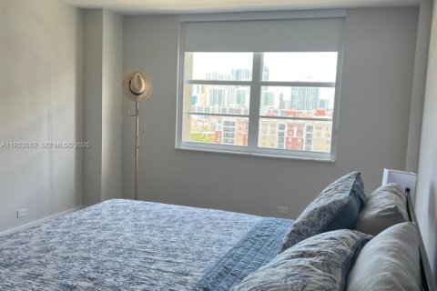 Condo in Sunny Isles Beach, Florida, 2 bedrooms  № 1994470 - photo 28