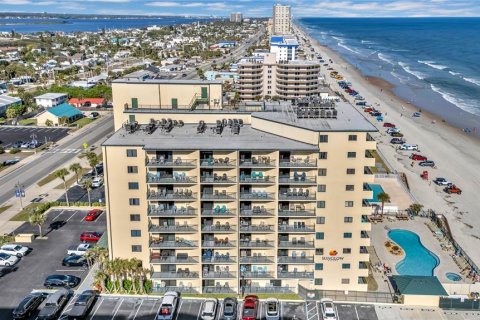 Condo in Daytona Beach, Florida, 2 bedrooms № 2288058 - photo 18