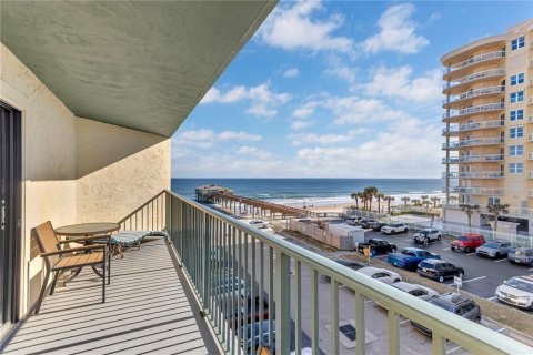 Condo à Daytona Beach, Floride, 2 chambres  № 2288058