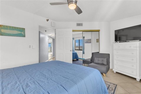 Condo in Daytona Beach, Florida, 2 bedrooms № 2288058 - photo 7