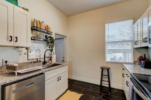 Casa en venta en Daytona Beach, Florida, 2 dormitorios, 91.42 m2 № 2420193 - foto 12