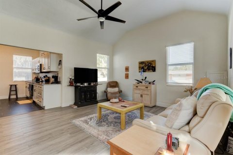 Casa en venta en Daytona Beach, Florida, 2 dormitorios, 91.42 m2 № 2420193 - foto 10