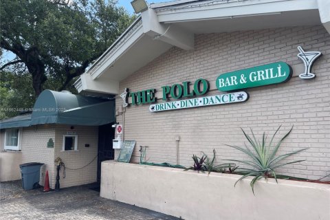 Commercial property in Pembroke Park, Florida № 1890278 - photo 4