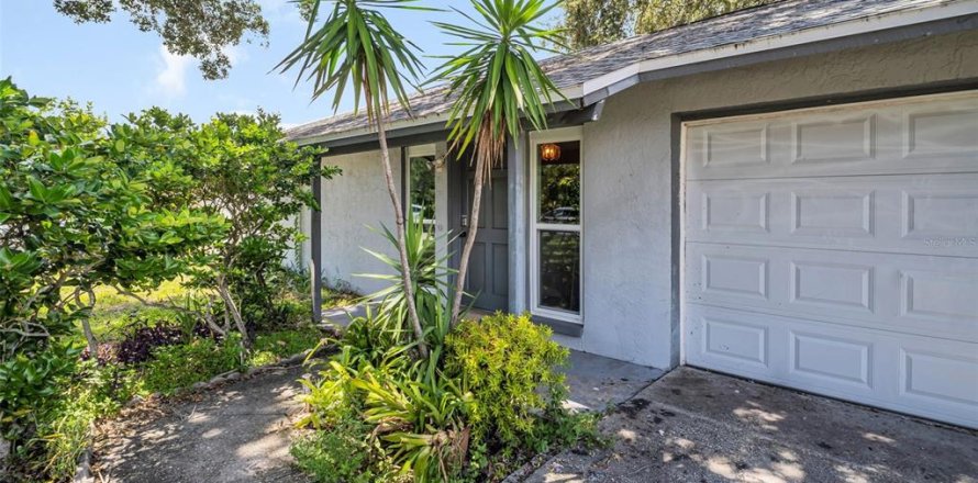 Casa en Largo, Florida 2 dormitorios, 83.61 m2 № 1880535