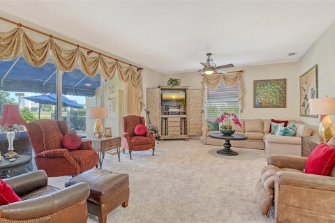 House in Bradenton, Florida 5 bedrooms, 308.25 sq.m. № 1758182 - photo 16
