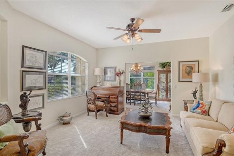 House in Bradenton, Florida 5 bedrooms, 308.25 sq.m. № 1758182 - photo 10