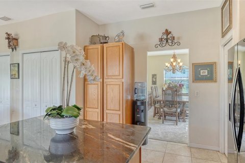 House in Bradenton, Florida 5 bedrooms, 308.25 sq.m. № 1758182 - photo 12