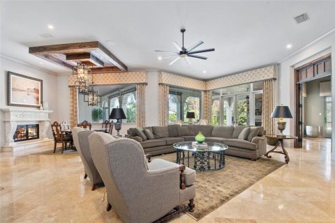 House in Windermere, Florida 5 bedrooms, 699.46 sq.m. № 2100051 - photo 15