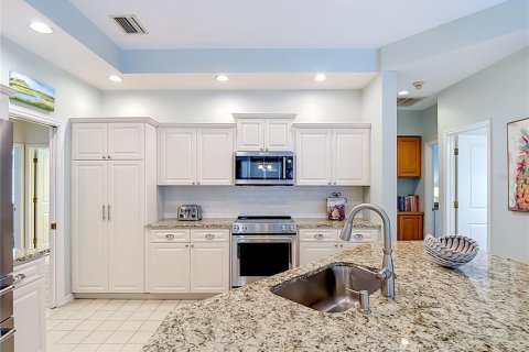 Villa ou maison à vendre à Tampa, Floride: 4 chambres, 276.38 m2 № 2425703 - photo 30