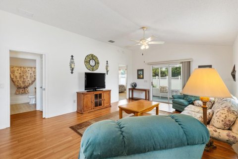 Casa en venta en The Villages, Florida, 2 dormitorios, 105.72 m2 № 1817227 - foto 13