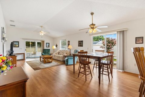 Casa en venta en The Villages, Florida, 2 dormitorios, 105.72 m2 № 1817227 - foto 9