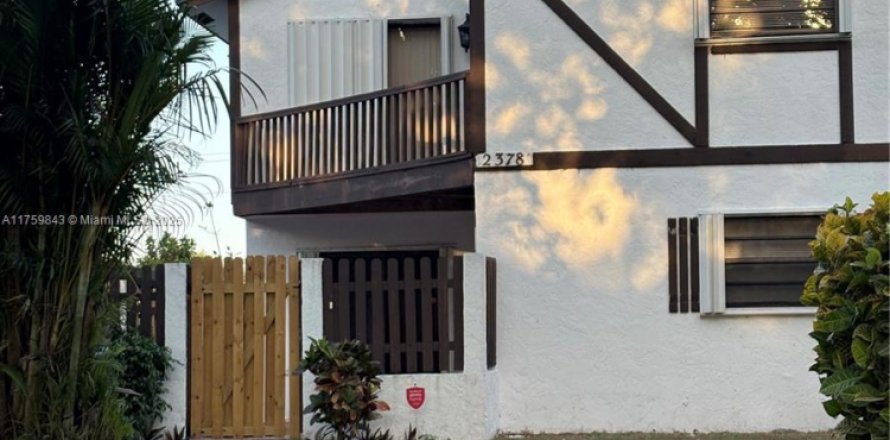 Touwnhouse à West Palm Beach, Floride 2 chambres, 103.49 m2 № 1699279