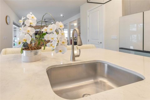 Casa en venta en Orlando, Florida, 5 dormitorios, 330.82 m2 № 1669908 - foto 25