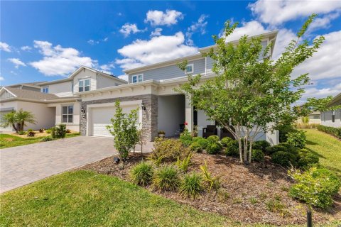 Casa en venta en Orlando, Florida, 5 dormitorios, 330.82 m2 № 1669908 - foto 2