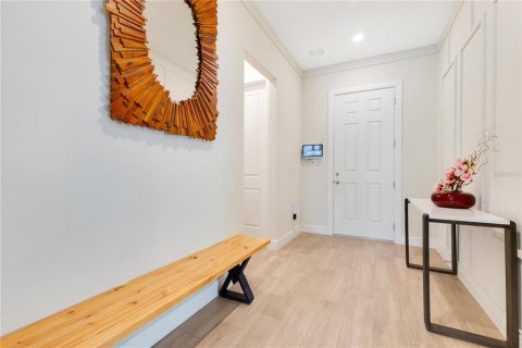 Casa en venta en Orlando, Florida, 5 dormitorios, 330.82 m2 № 1669908 - foto 5