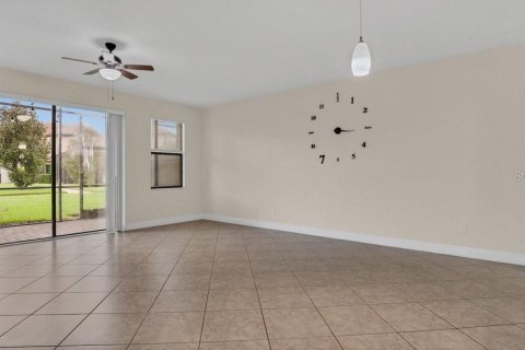Adosado en alquiler en Orlando, Florida, 3 dormitorios, 155.7 m2 № 1901615 - foto 2