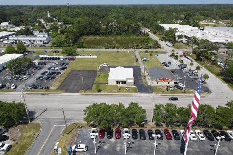 Propiedad comercial en alquiler en Gainesville, Florida, 277.68 m2 № 1440577 - foto 2