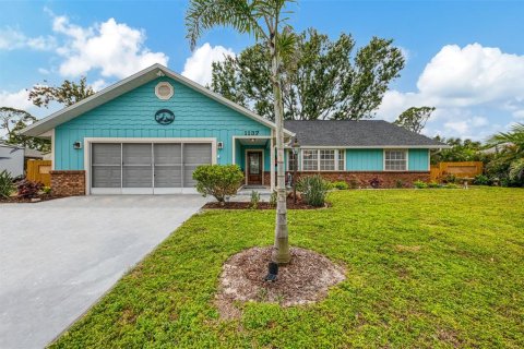 House in Venice, Florida 3 bedrooms, 180.97 sq.m. № 1591887 - photo 1