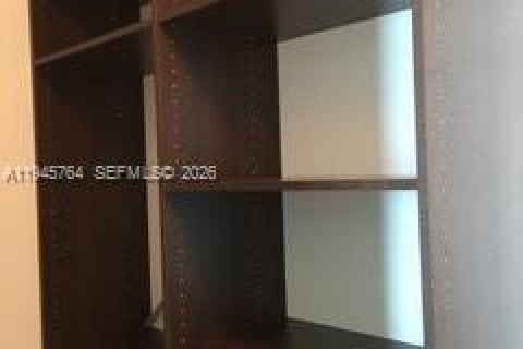 Снять в аренду кондоминиум в Майами, Флорида 1 спальня, 73.39м2, № 2002064 - фото 23