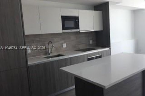 Снять в аренду кондоминиум в Майами, Флорида 1 спальня, 73.39м2, № 2002064 - фото 7