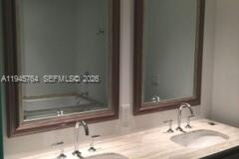 Снять в аренду кондоминиум в Майами, Флорида 1 спальня, 73.39м2, № 2002064 - фото 19