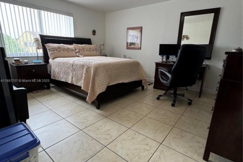 Condominio en venta en Miami, Florida, 2 dormitorios, 92.9 m2 № 1924885 - foto 19