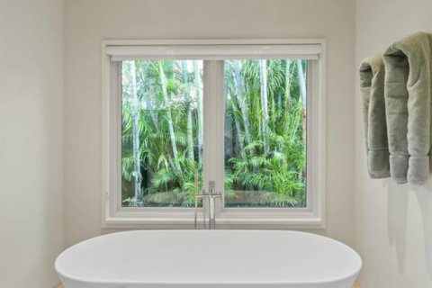 Casa en alquiler en Jupiter Inlet Colony, Florida, 4 dormitorios, 235.32 m2 № 2253069 - foto 17
