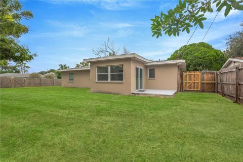 Villa ou maison à vendre à Clearwater, Floride: 2 chambres, 108.51 m2 № 2388900 - photo 21
