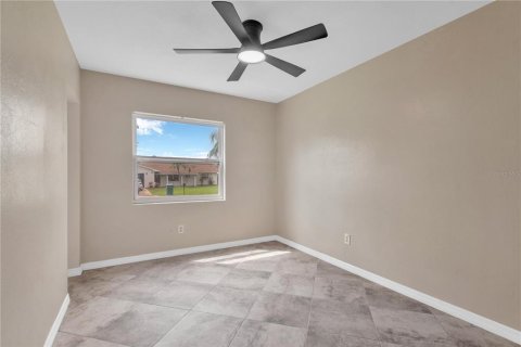 Villa ou maison à vendre à Clearwater, Floride: 2 chambres, 108.51 m2 № 2388900 - photo 9