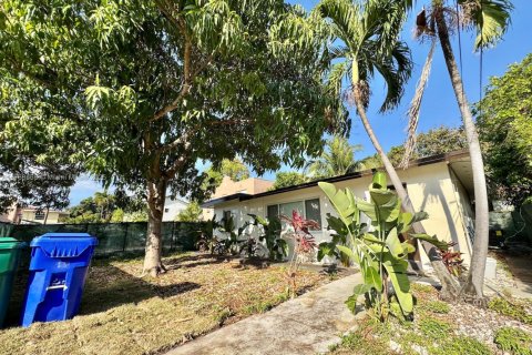 Propiedad comercial en venta en Miami, Florida, 163.79 m2 № 1960603 - foto 26