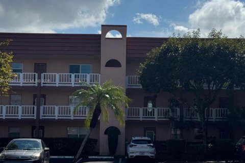 Condominio en Sunrise, Florida, 1 dormitorio  № 2032647