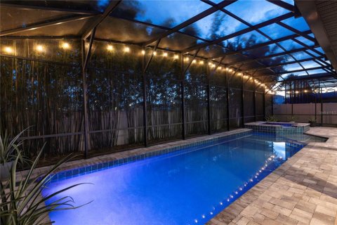 Casa en venta en Orlando, Florida, 7 dormitorios, 480.21 m2 № 1899670 - foto 3