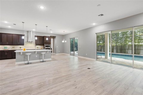 Casa en venta en Orlando, Florida, 7 dormitorios, 480.21 m2 № 1899670 - foto 19